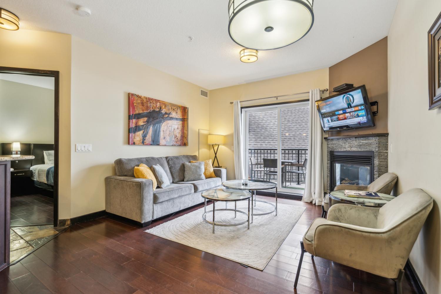 Cozy One Bedroom Condo With Indoor Pool And Hottub Canmore Esterno foto